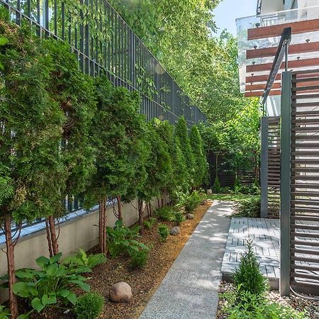 Apartment Powisle With Garage วอร์ซอ ภายนอก รูปภาพ